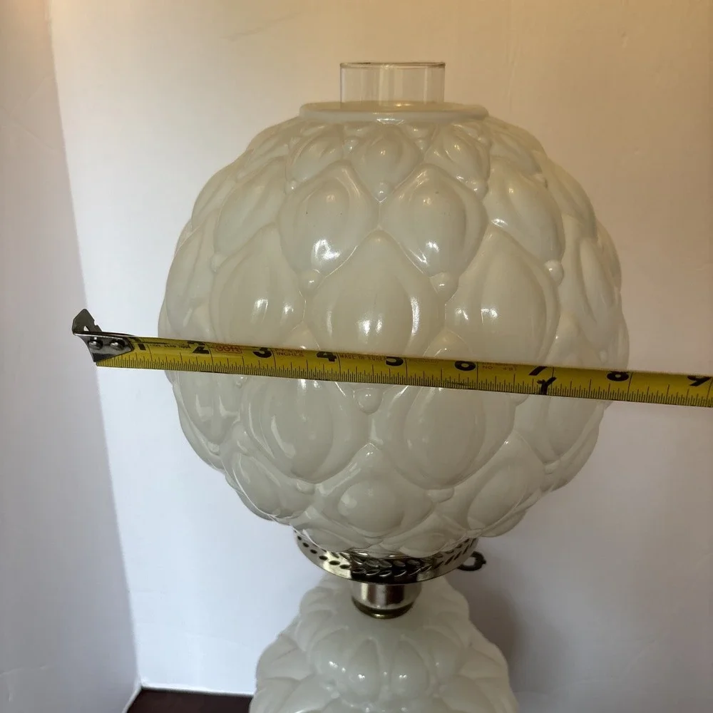VTG MCM Gone With The Wind Milk Glass Diamond Quilt Pattern 3 Way Lamp Complete